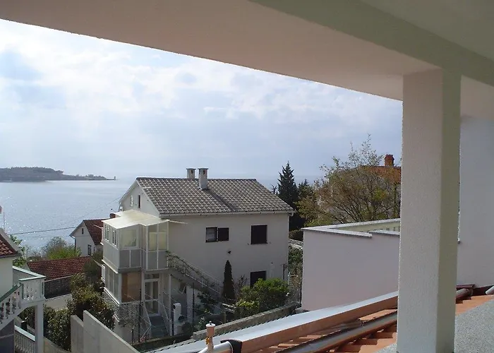 Seaview 3623-4 아파트 *